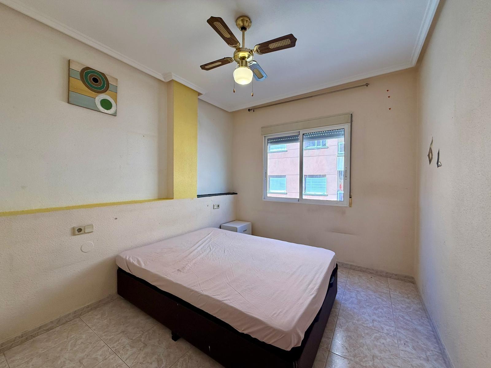 Apartment in Torrevieja, Alicante, Spain 2 bedrooms, 63 sq.m. No. 195178