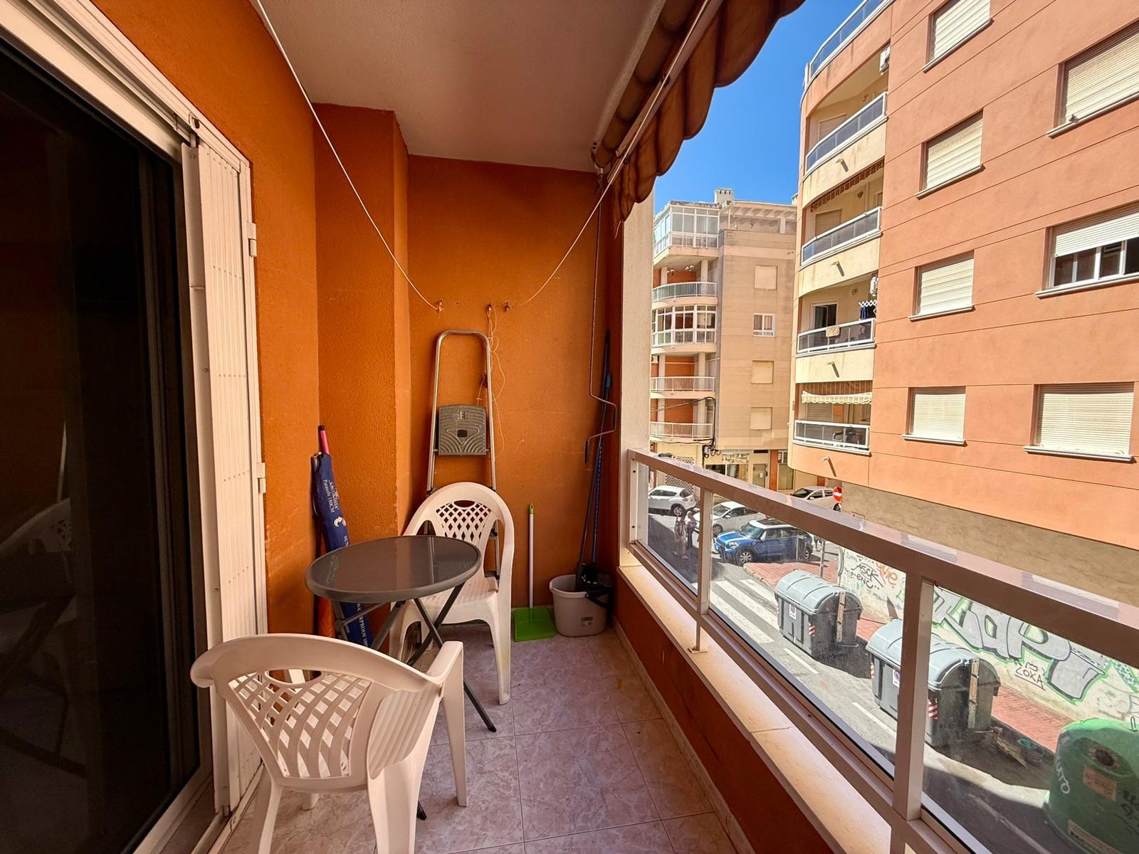 Apartment in Torrevieja, Alicante, Spain 2 bedrooms, 63 sq.m. No. 195178