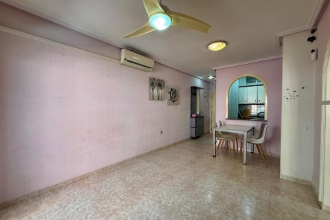 Appartamento in vendita a Torrevieja, Alicante, Spagna 2 camere da letto, 63 mq. N° 195178 - foto 7