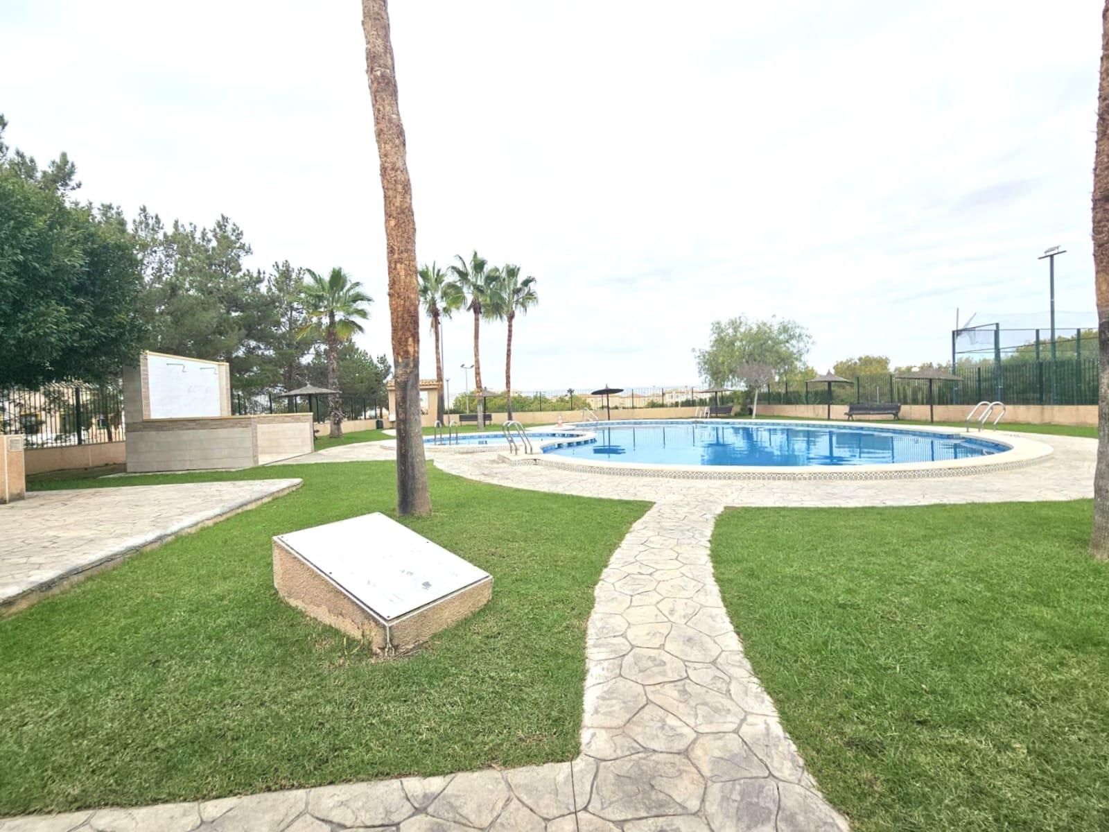 Huoneisto Los Altos, Alicante, Espanja 150 m2 No. 195174
