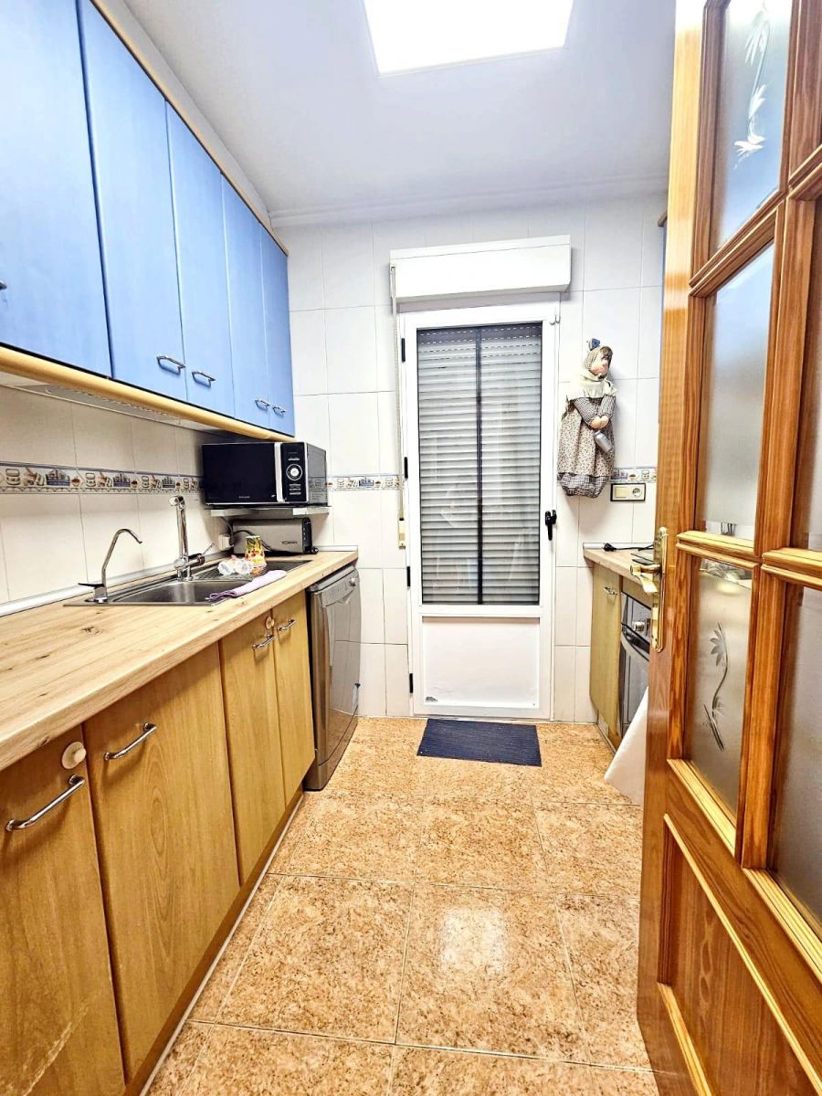 Huoneisto Los Altos, Alicante, Espanja 150 m2 No. 195174