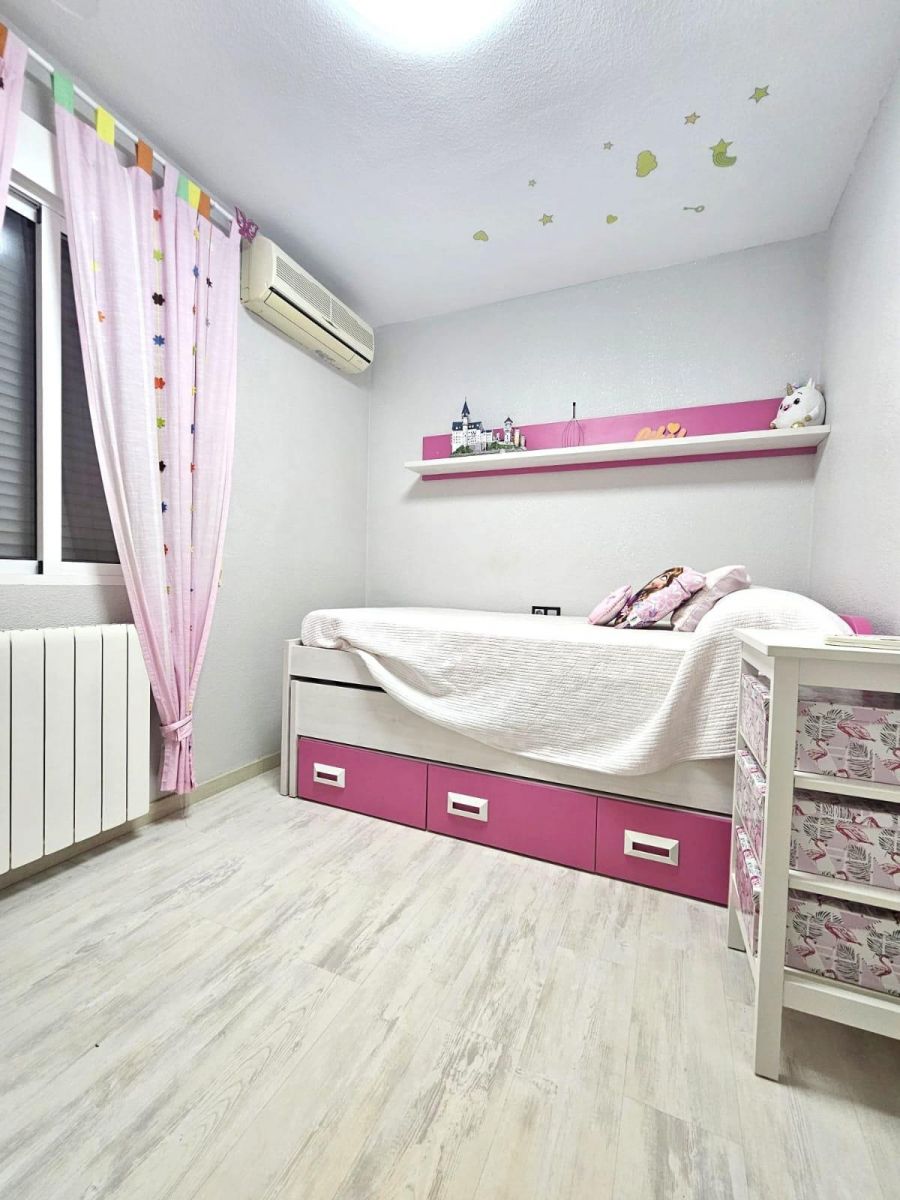 Huoneisto Los Altos, Alicante, Espanja 150 m2 No. 195174