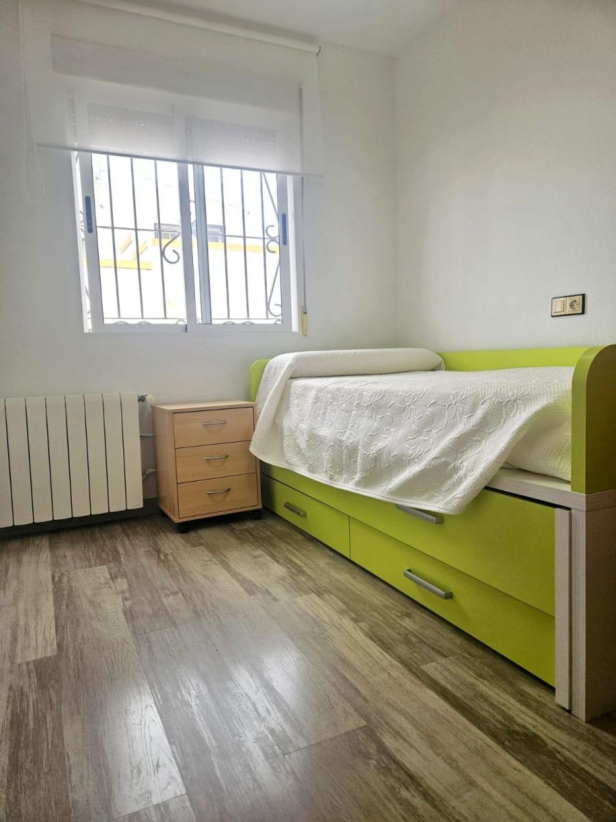 Huoneisto Los Altos, Alicante, Espanja 150 m2 No. 195174