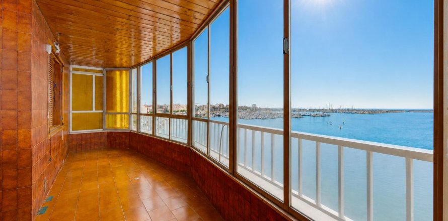 Apartment in Torrevieja, Alicante, Spain 55 sq.m. No. 195177