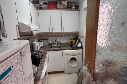 Apartment for sale in Guardamar del Segura, Alicante, Spain 2 bedrooms, 75 sq.m. No. 195179 - photo 19