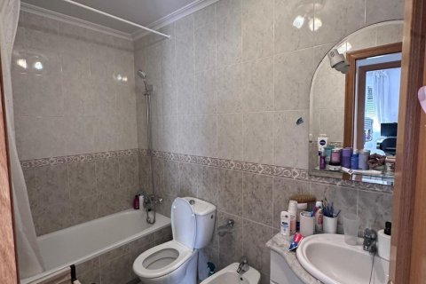 Apartment for sale in Guardamar del Segura, Alicante, Spain 2 bedrooms, 75 sq.m. No. 195179 - photo 18