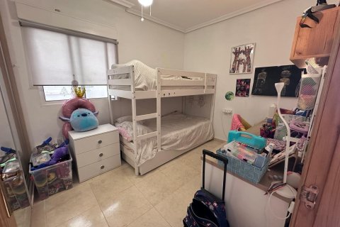 Apartment for sale in Guardamar del Segura, Alicante, Spain 2 bedrooms, 75 sq.m. No. 195179 - photo 14