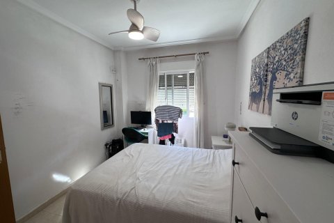 Apartment for sale in Guardamar del Segura, Alicante, Spain 2 bedrooms, 75 sq.m. No. 195179 - photo 11