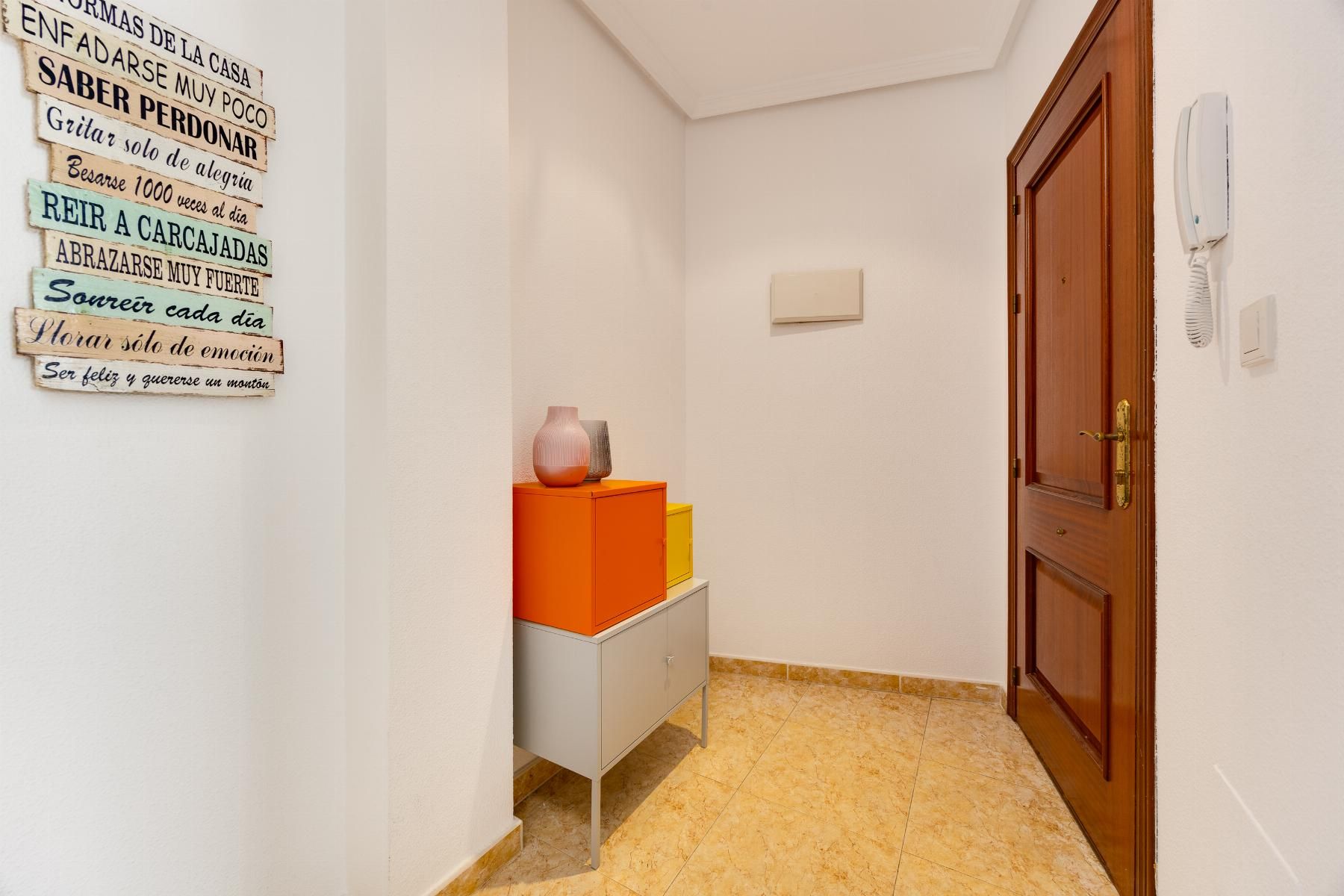 Apartment in San Miguel de Salinas, Alicante, Spain 112 sq.m. No. 195175