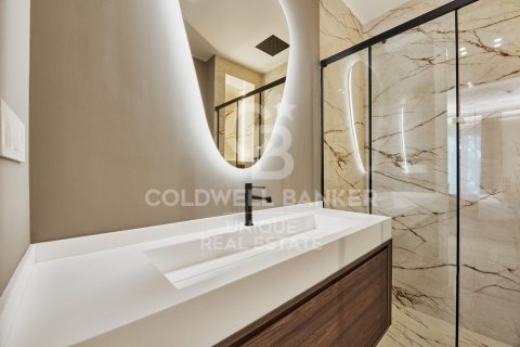 Apartamento en venta en Madrid, España 2 dormitorios, 91 m2 No. 157265 - foto 8