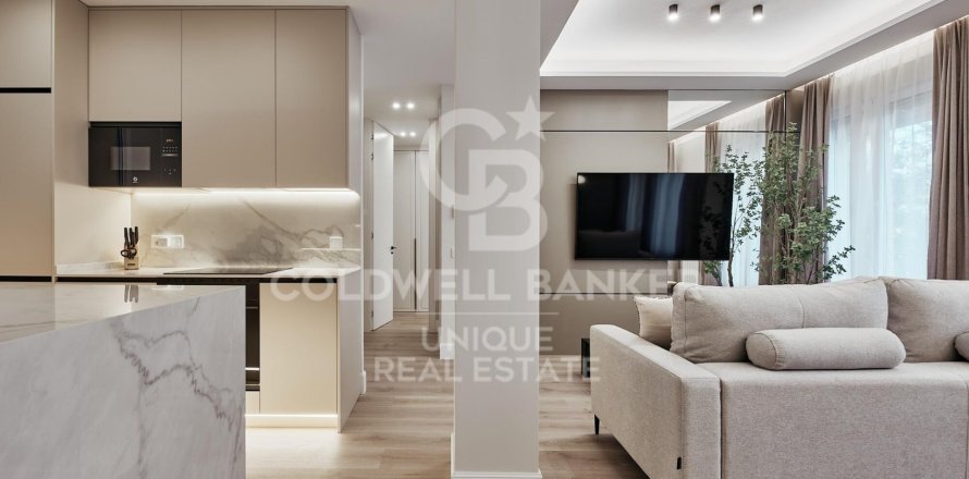 Apartamento en Madrid, España 2 dormitorios, 91 m2 No. 157265