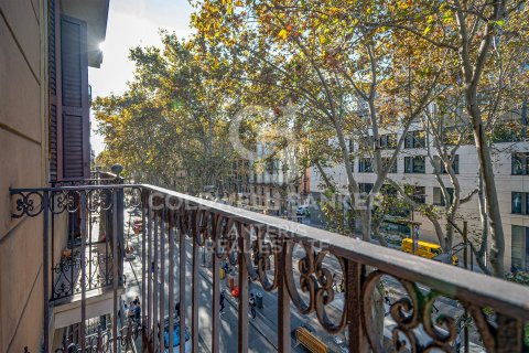 Huoneisto myytävänä Barcelona, Espanja, 3 makuuhuonetta, 141 m2 No. 157264 - kuva 8