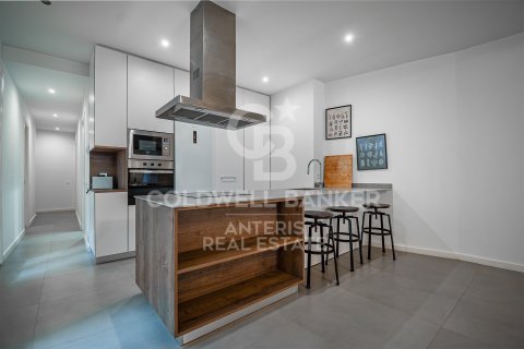 Huoneisto myytävänä Barcelona, Espanja, 3 makuuhuonetta, 141 m2 No. 157264 - kuva 12