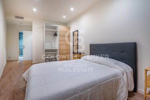 Huoneisto myytävänä Barcelona, Espanja, 3 makuuhuonetta, 141 m2 No. 157264 - kuva 30