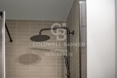 Huoneisto myytävänä Barcelona, Espanja, 3 makuuhuonetta, 141 m2 No. 157264 - kuva 21