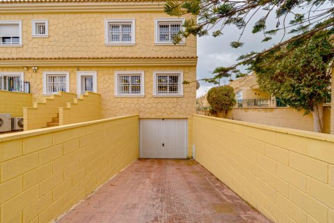 Bungalow for sale Los Altos, Alicante, Spain 5 bedrooms, 350 sq.m. No. 116975 - photo 11