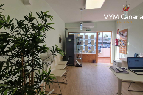 Commercial property for sale in Adeje, Tenerife, Spain 1 bedroom, 29 sq.m. No. 164399 - photo 2
