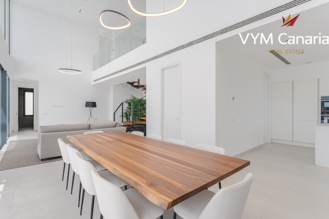 Villa for sale in Torviscas, Tenerife, Spain 4 bedrooms, 202 sq.m. No. 164398 - photo 27