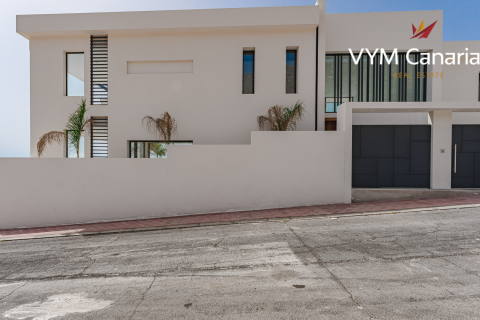 Villa for sale in Torviscas, Tenerife, Spain 4 bedrooms, 202 sq.m. No. 164398 - photo 4