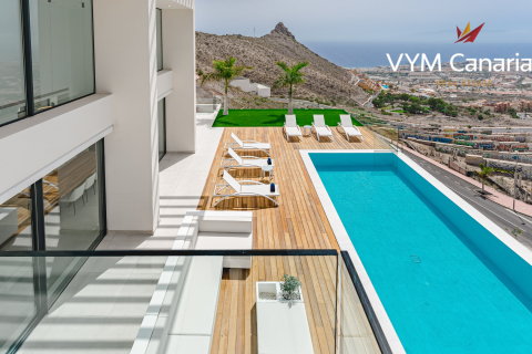 Villa in Torviscas, Tenerife, Spain 4 bedrooms, 202 sq.m. No. 164398