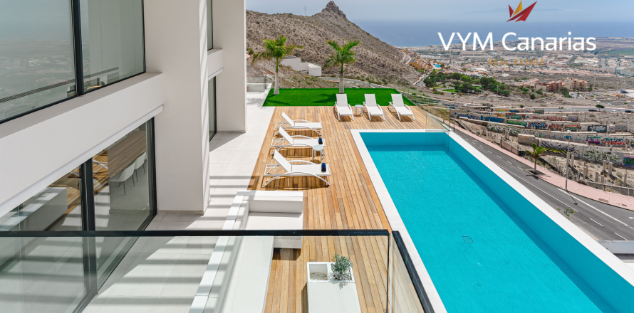 Villa in Torviscas, Tenerife, Spain 4 bedrooms, 202 sq.m. No. 164398