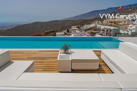 Villa for sale in Torviscas, Tenerife, Spain 4 bedrooms, 202 sq.m. No. 164398 - photo 8