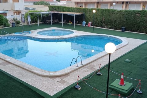 Apartamento en venta en Nueva Torrevieja, Alicante, España 39.99 m2 No. 182856 - foto 16
