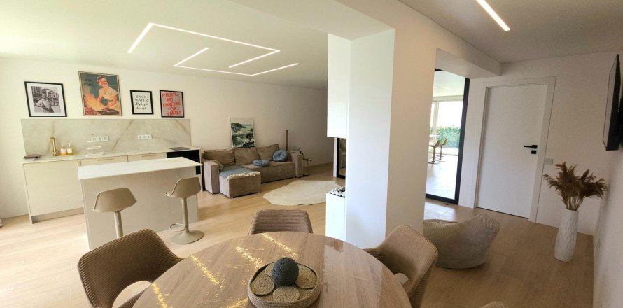 Land plot in La Veleta, Alicante, Spain 2 bedrooms, 165 sq.m. No. 182854