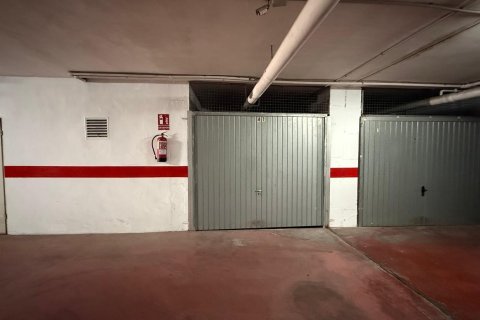 Garage till salu i Torrevieja, Alicante, Spanien 24 kvm. Nr. 182858 - foto 4