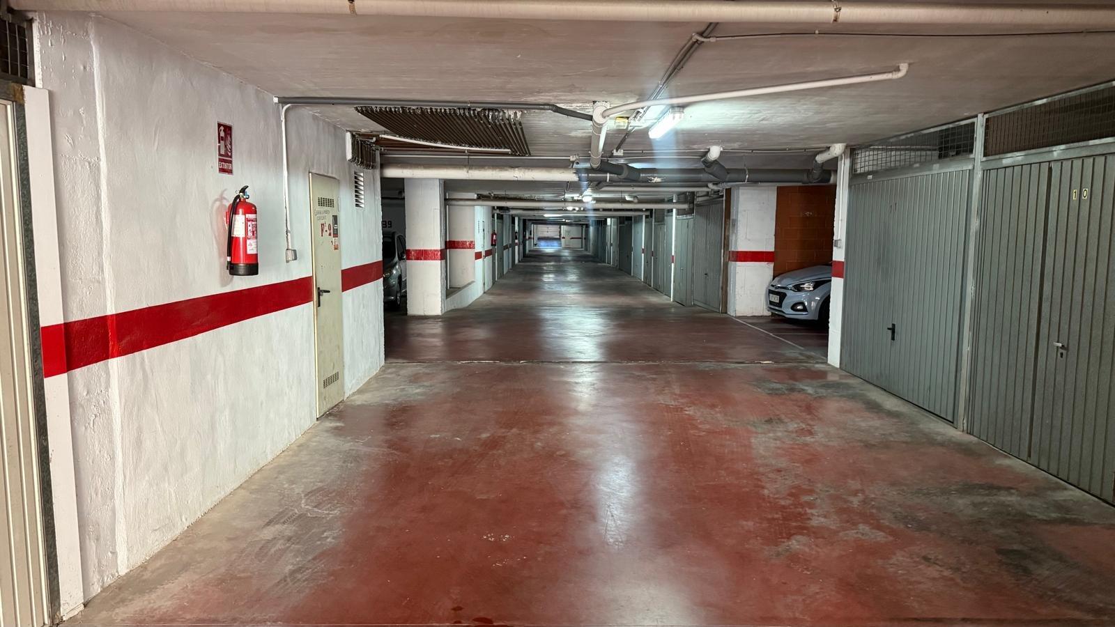 Garage in Torrevieja, Alicante, Spain 24 sq.m. No. 182858