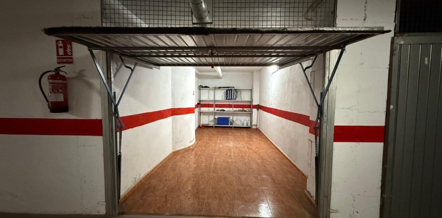 Garage i Torrevieja, Alicante, Spanien 24 kvm. Nr. 182858