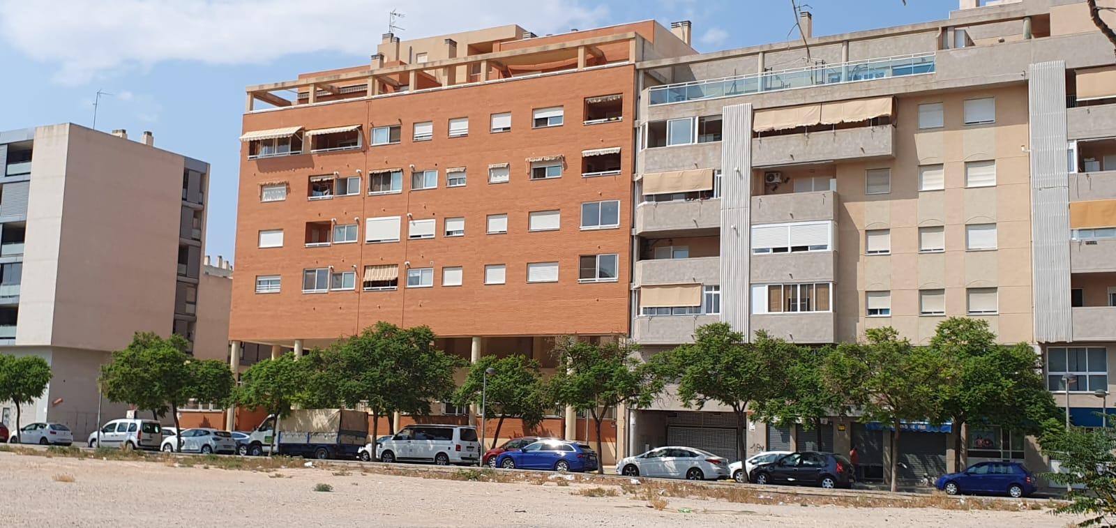 Garage in Alicante, Spain No. 182859