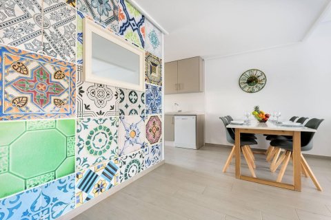 Lägenhet till salu i Torre de la Horadada, Alicante, Spanien 3 sovrum, 81 kvm. Nr. 147040 - foto 2