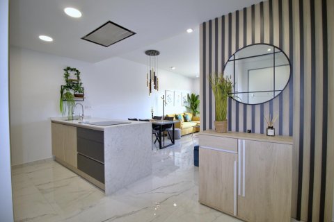 Dzīvoklis pārdošanā Punta Prima, Alicante, Spānijā 2 istabas, 89 m2 Nr. 147039 - attēls 4