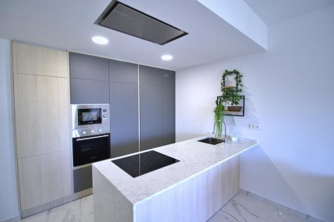 Dzīvoklis pārdošanā Punta Prima, Alicante, Spānijā 2 istabas, 89 m2 Nr. 147039 - attēls 6