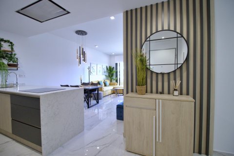 Dzīvoklis pārdošanā Punta Prima, Alicante, Spānijā 2 istabas, 89 m2 Nr. 147039 - attēls 3
