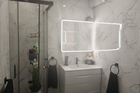 Casa adosada en venta en Alicante, España 2 dormitorios, 98 m2 No. 147037 - foto 9