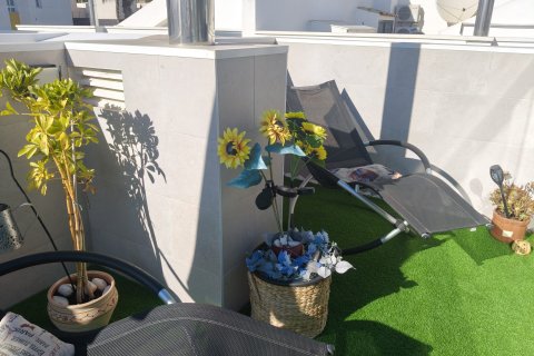 Casa adosada en venta en Alicante, España 2 dormitorios, 98 m2 No. 147037 - foto 11