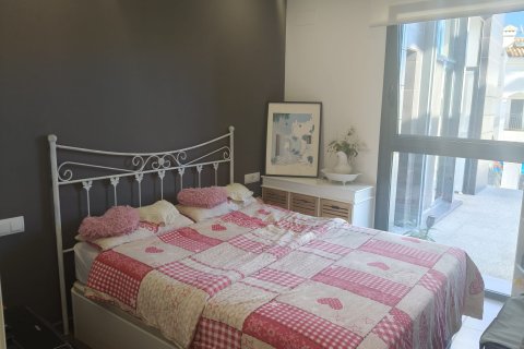 Casa adosada en venta en Alicante, España 2 dormitorios, 98 m2 No. 147037 - foto 8