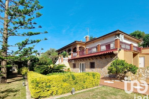 Dom w Badalona, Barcelona, Hiszpania 7 sypialni, 751 mkw. nr 153351 – zdjęcie 26