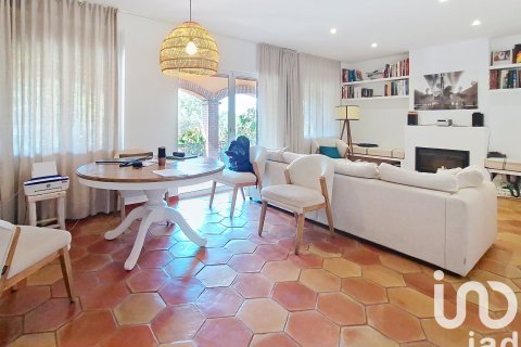 Dom w Badalona, Barcelona, Hiszpania 7 sypialni, 751 mkw. nr 153351 – zdjęcie 4