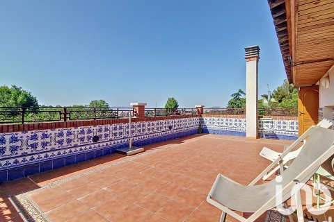 Dom w Badalona, Barcelona, Hiszpania 7 sypialni, 751 mkw. nr 153351 – zdjęcie 21