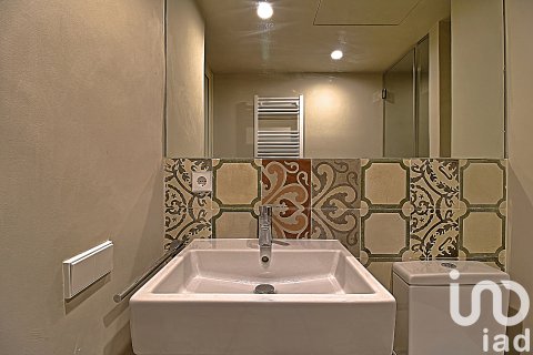 Huoneisto myytävänä Barcelona, Espanja, 2 makuuhuonetta, 81 m2 No. 153357 - kuva 13