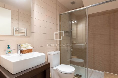 Huvila myytävänä Vallromanes, Barcelona, Espanja, 5 makuuhuonetta, 424 m2 No. 161436 - kuva 18