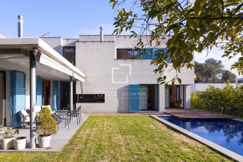 Huvila myytävänä Vallromanes, Barcelona, Espanja, 5 makuuhuonetta, 424 m2 No. 161436 - kuva 3