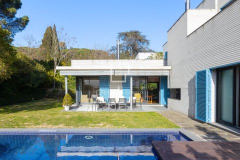 Huvila myytävänä Vallromanes, Barcelona, Espanja, 5 makuuhuonetta, 424 m2 No. 161436 - kuva 4