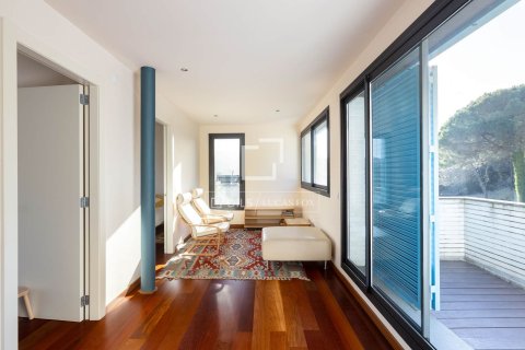 Huvila myytävänä Vallromanes, Barcelona, Espanja, 5 makuuhuonetta, 424 m2 No. 161436 - kuva 10