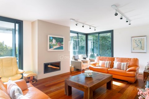 Huvila myytävänä Vallromanes, Barcelona, Espanja, 5 makuuhuonetta, 424 m2 No. 161436 - kuva 2