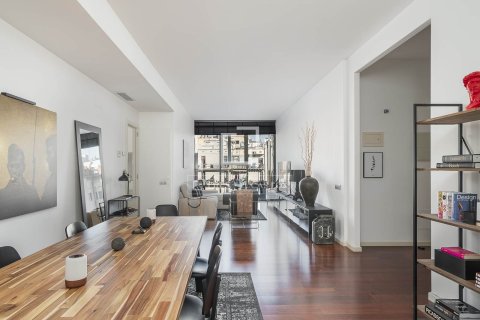 Lägenhet till salu i Barcelona, Spanien 2 sovrum, 144 kvm. Nr. 161438 - foto 9