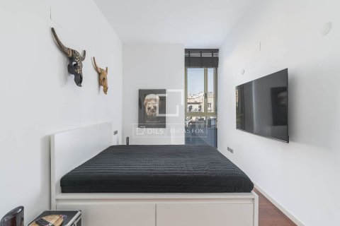 Lägenhet till salu i Barcelona, Spanien 2 sovrum, 144 kvm. Nr. 161438 - foto 16